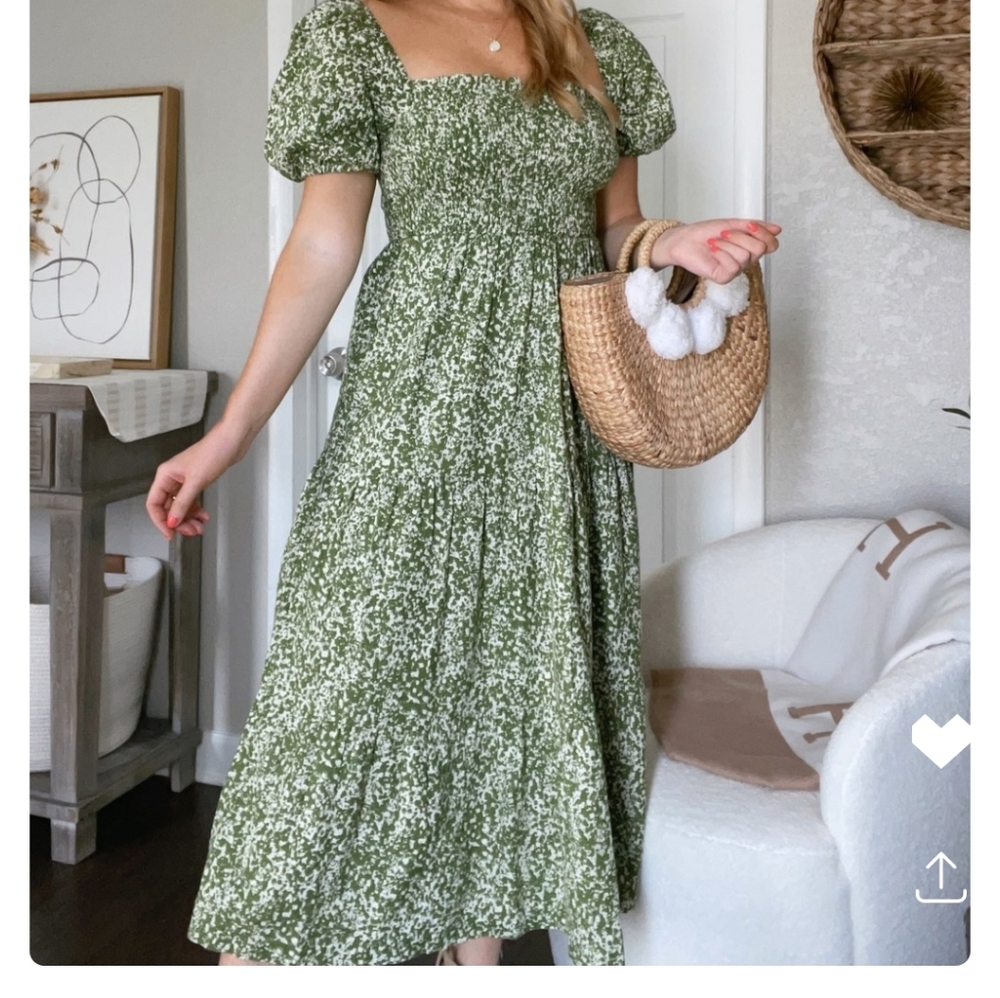 Abercrombie Smocked Bodice Linen-Blend Midi Dress Green Pattern - Picture 2 of 4